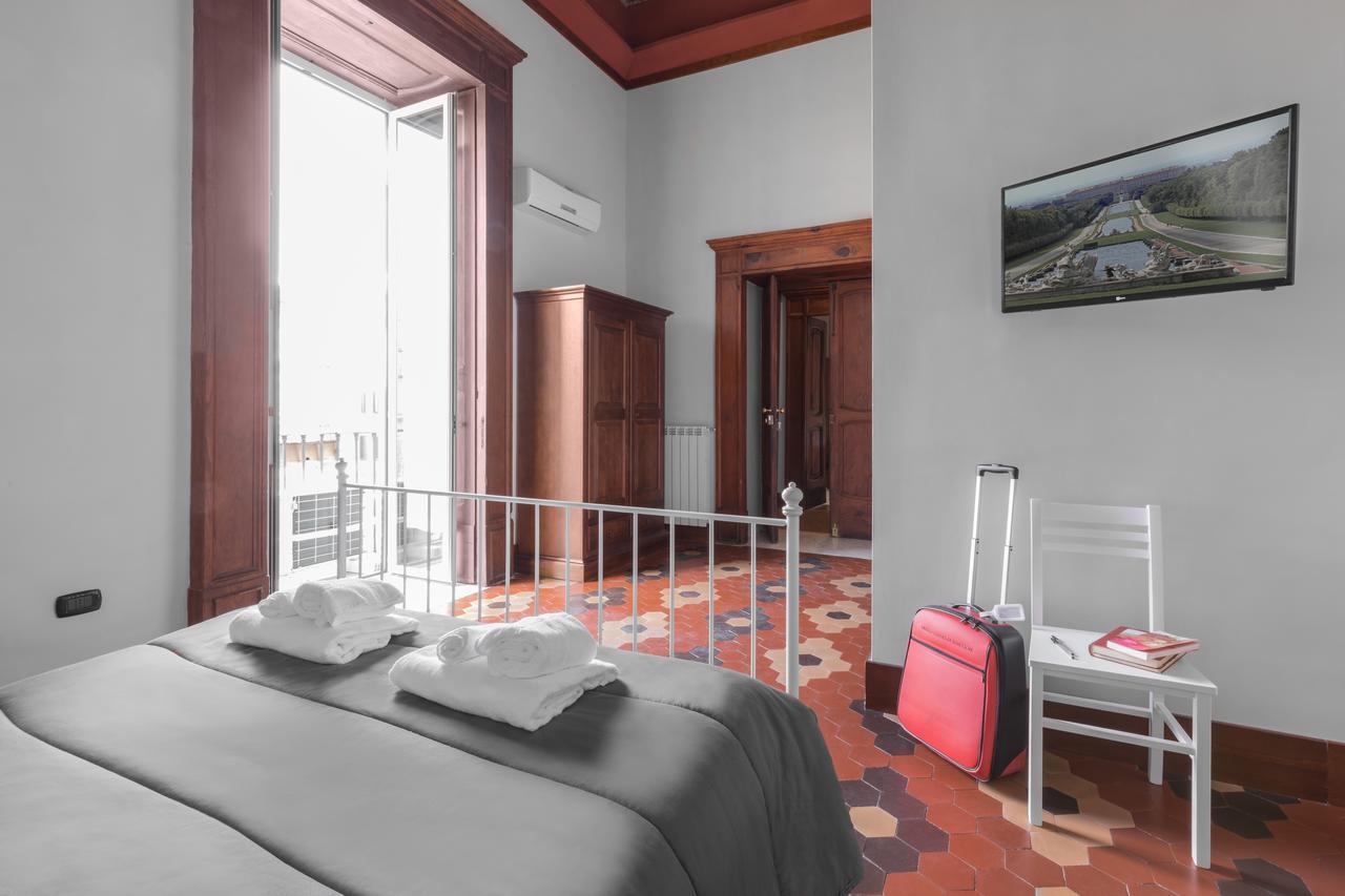 Opera Home Неаполь Екстер'єр фото