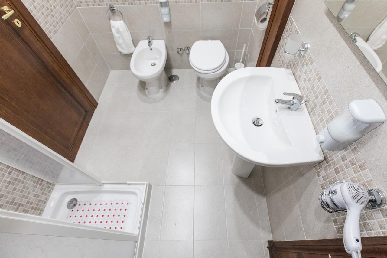 Opera Home Неаполь Екстер'єр фото