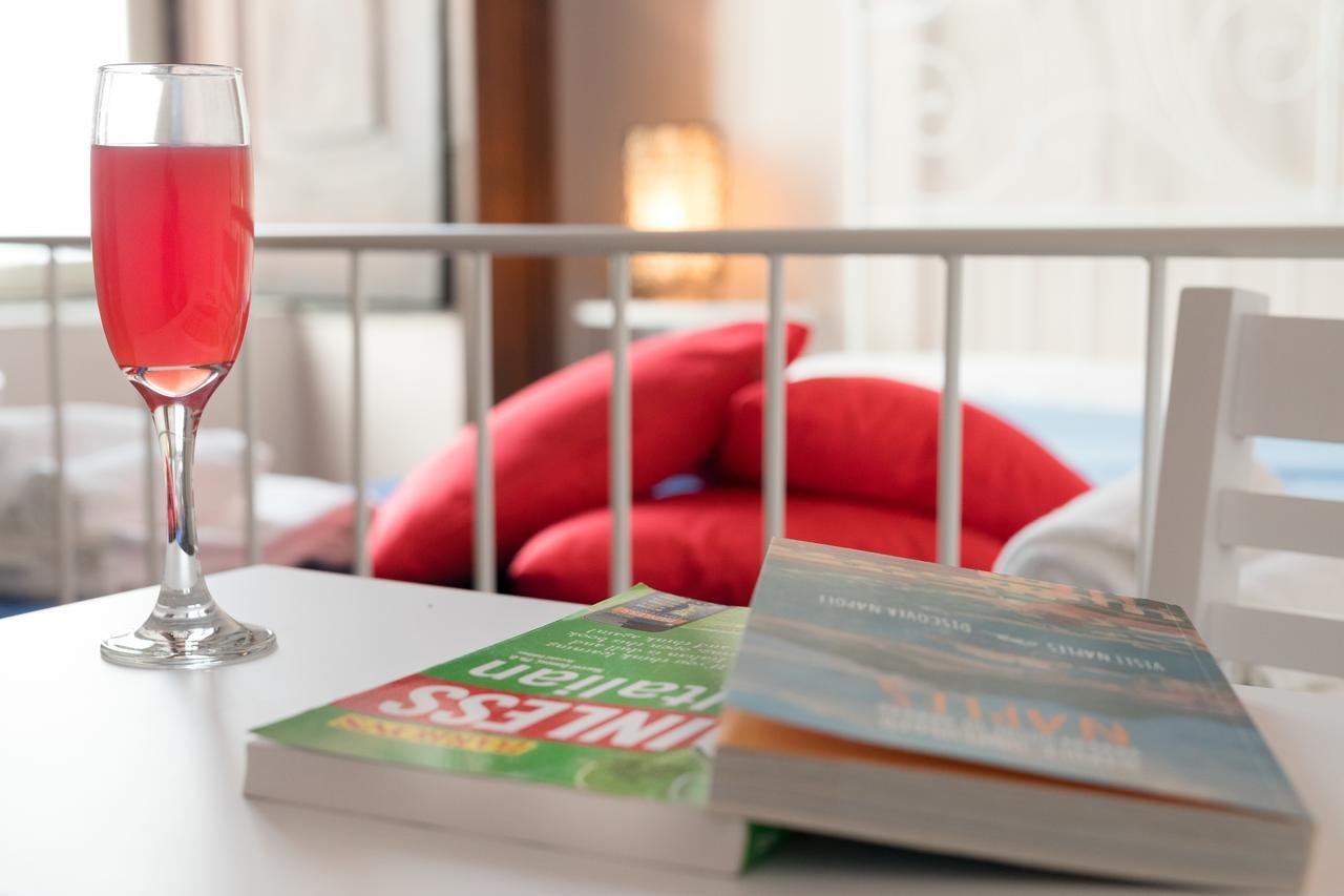 Opera Home Неаполь Екстер'єр фото